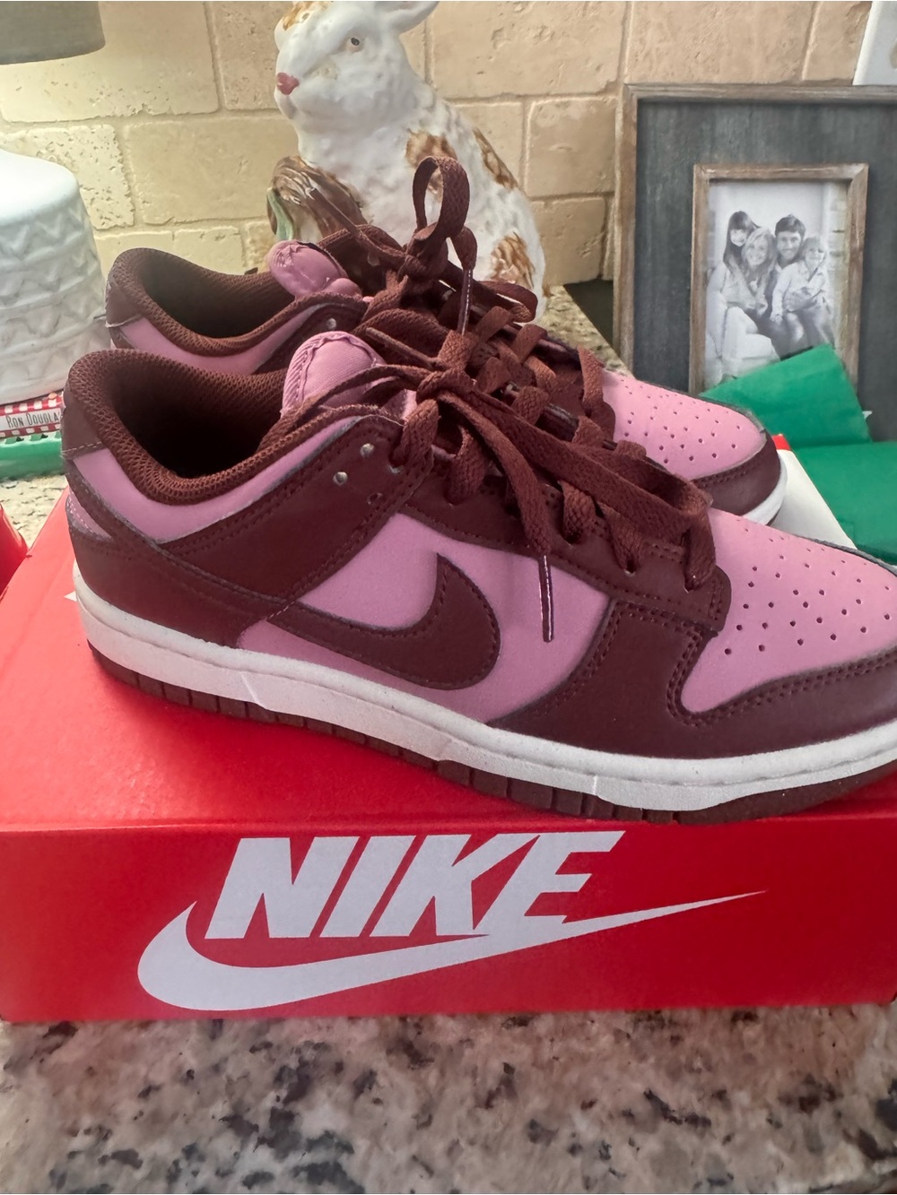 Nike Kids Low-Top Sneakers in Pink and Brown Colorway